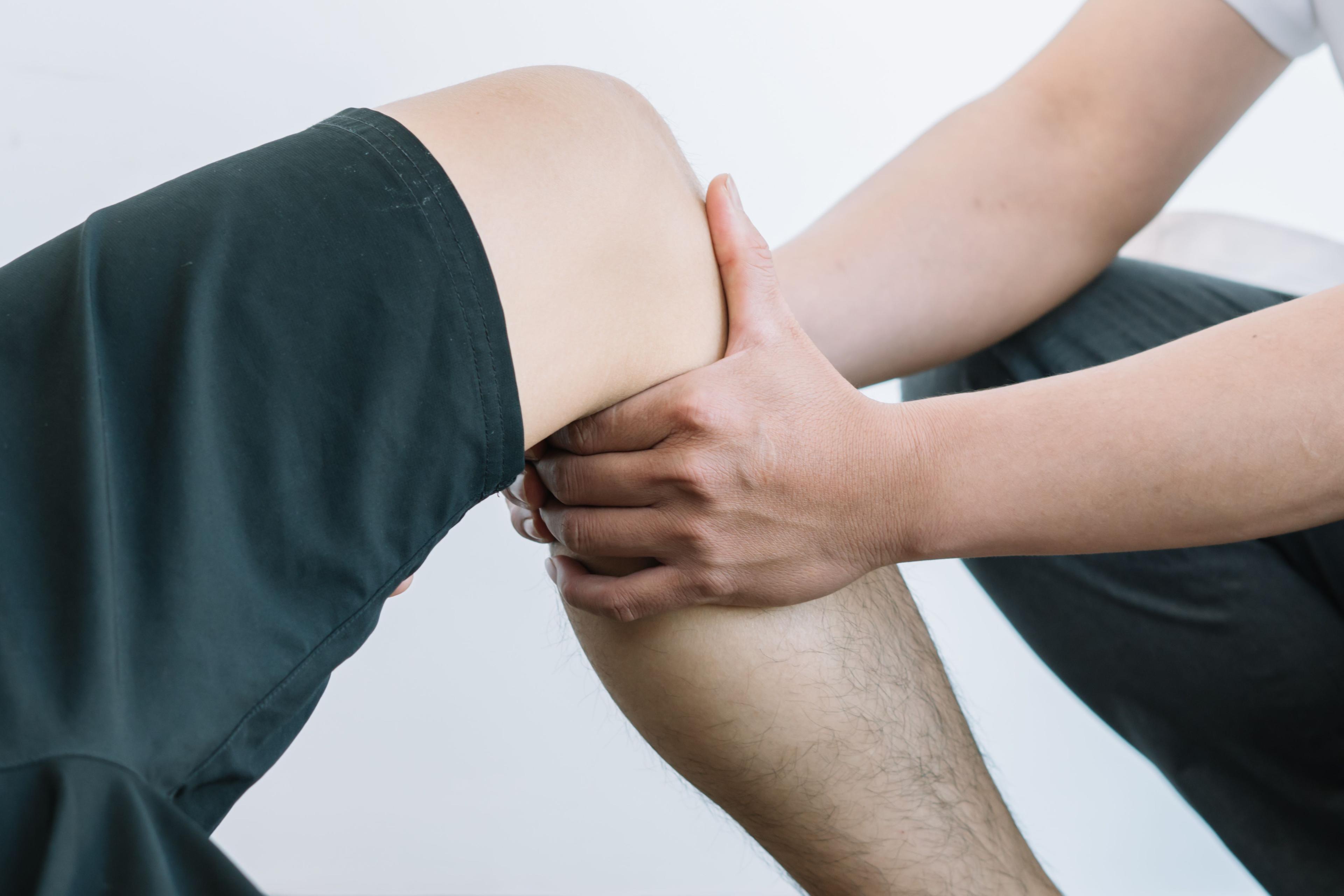 Arthrose du genou : le rôle du kinésithérapeute